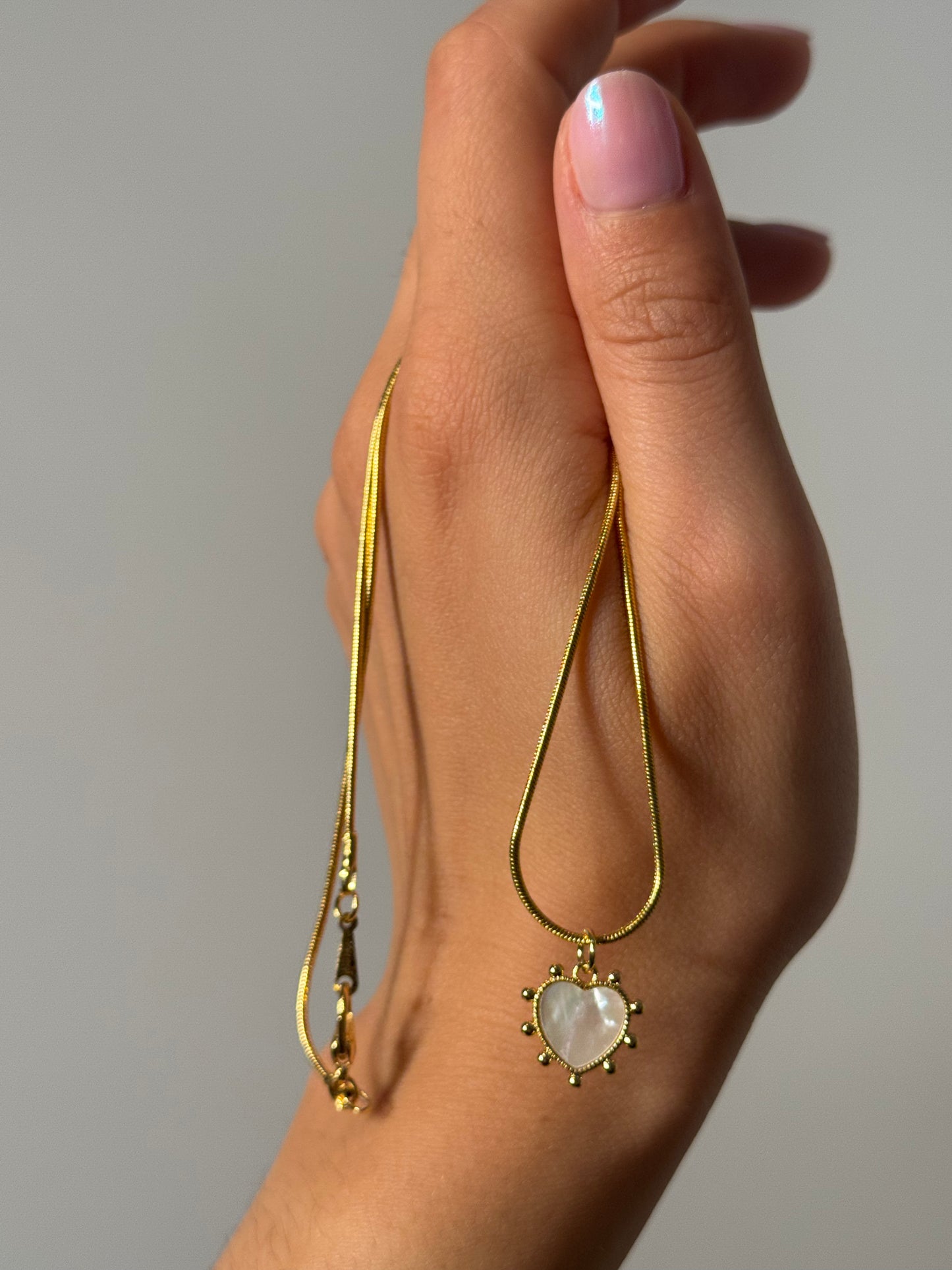 MOTHER OF PEARL HEART gold necklace