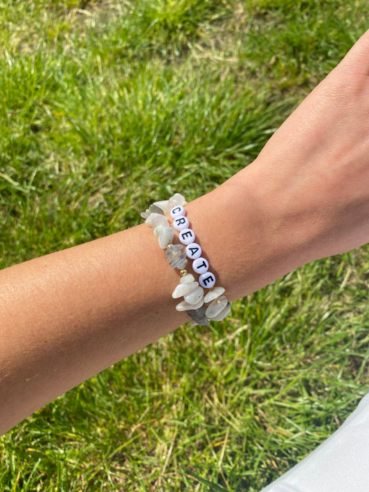 MOONSTONE chip bracelet